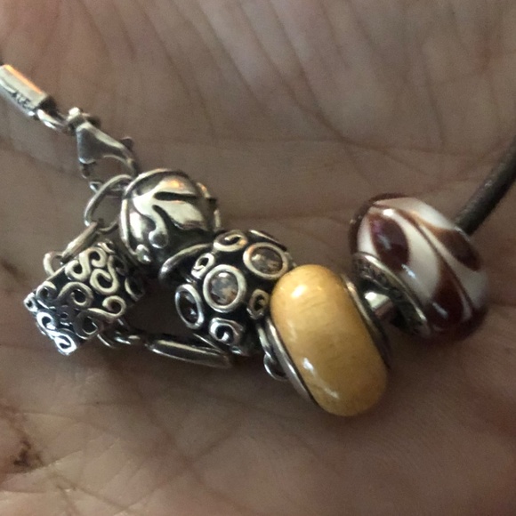 Perfect to Gift Box Included Pandora Leather Cord Nevklace with 4 charms - Picture 4 of 11